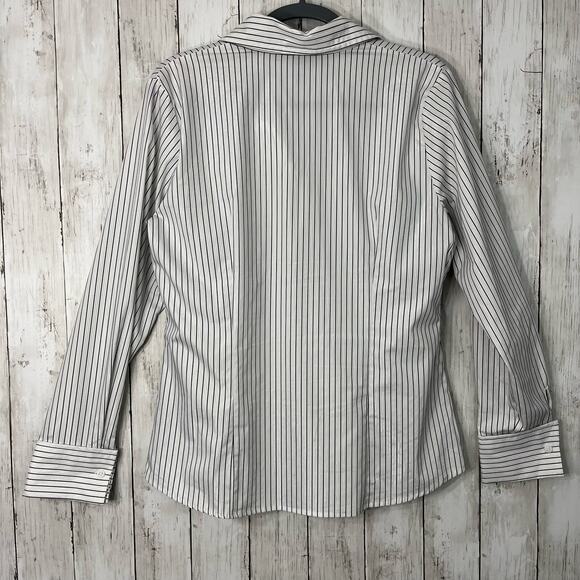 Worthington Long Sleeve Collared Button Up Striped V Neck Work Dressy Shirt 14 - Picture 2 of 8